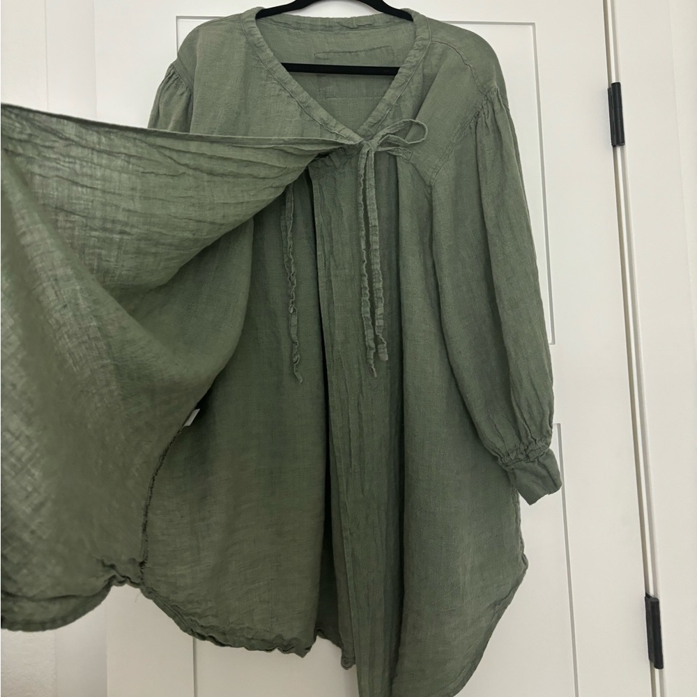 Magnolia Pearl Linen kimono style jacket